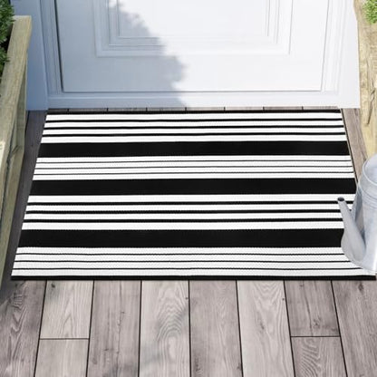 LEEVAN 2'X3' Black and White Striped Woven Cotton Reversible Outdoor Rug - color: Black Strip, size: 2' x 3'