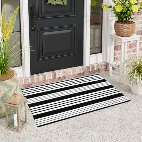 LEEVAN 2.3'X3.6' Black and White Striped Woven Reversible Outdoor Rug - color: Black Strip, size: 2'3" x 3'6"