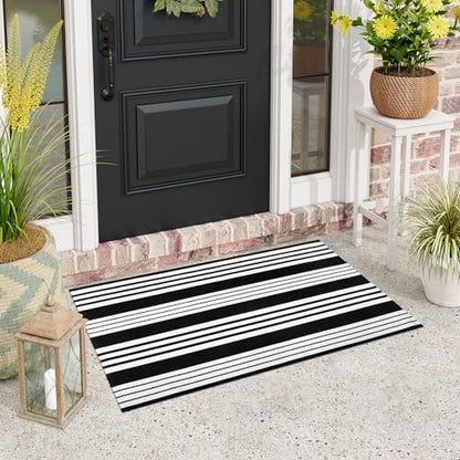 LEEVAN 2.3'X3.6' Black and White Striped Woven Reversible Outdoor Rug - color: Black Strip, size: 2'3" x 3'6"