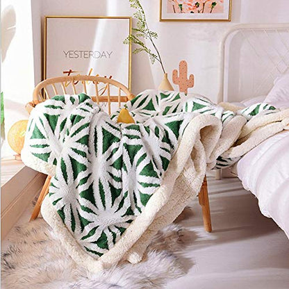 UKELER Green Flannel Sherpa Throws 60'' x 50'' New Blanket Ultra Plush Lightweight Throw Blanket Luxury Soft Warm Fuzzy Blanket Throws for Bed/Couch/Sofa/Office/Camping - color: C-green, size: 50''x60''