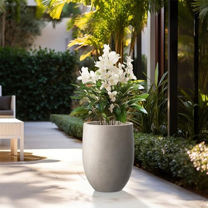 Kante Tall Concrete Planter, 21.7" Modern Floor Pot for Plants - color: Weathered Concrete