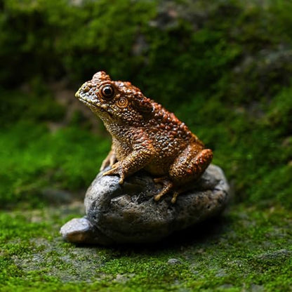 Lifelike Resin Toad Figurine - Hand-Sized 3.5"x2.2"x2.8" Frog Garden Decor, Weatherproof Outdoor Statue for Patio & Yard
