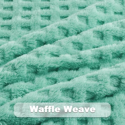 NEWCOSPLAY 3D Waffle Checkered Flannel Throw Blanket, Aqua, 50"x70" - color: Aqua, size: Throw(50"x70")