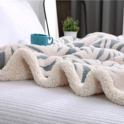 UKELER Green Flannel Sherpa Throws 60'' x 50'' New Blanket Ultra Plush Lightweight Throw Blanket Luxury Soft Warm Fuzzy Blanket Throws for Bed/Couch/Sofa/Office/Camping - color: C-green, size: 50''x60''