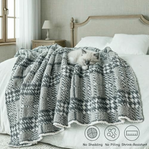 Fuzzy Knit Checkered Throw Blanket 50"x60" Fleece Blanket Grey