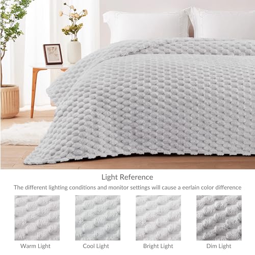 Whale Flotilla Soft 3D Fleece Throw Blanket for Couch & Bed, Light Grey - color: Light Grey, size: Throw(50x60 Inch)