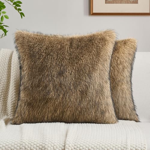 FUTEI Pack of 2 Faux Raccoon Fur Throw Pillow Covers 45 x 45 cm, Tawny - color: Tawny