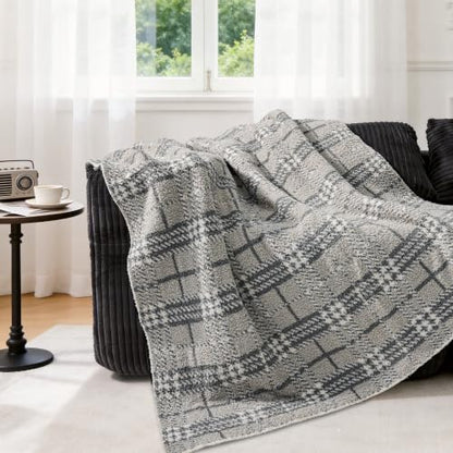 Fuzzy Knit Checkered Throw Blanket 50"x60" Fleece Blanket Grey