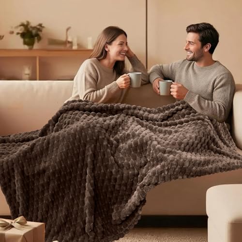 Vessia Flannel Fleece Throw Blanket, 3D Jacquard Brown Fuzzy and Warm Blanket for Couch, Sofa, Bed, 300GSM Super Soft Touch Cozy Home Decor for All Seasons (50x70 inches) - color: Brown, size: 50×70inch