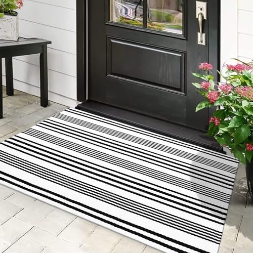 LEEVAN 2.3'X3.6' Black and White Striped Woven Reversible Outdoor Rug - color: 1white Strip, size: 2'3" x 3'6"