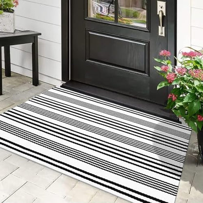 LEEVAN 2.3'X3.6' Black and White Striped Woven Reversible Outdoor Rug - color: 1white Strip, size: 2'3" x 3'6"
