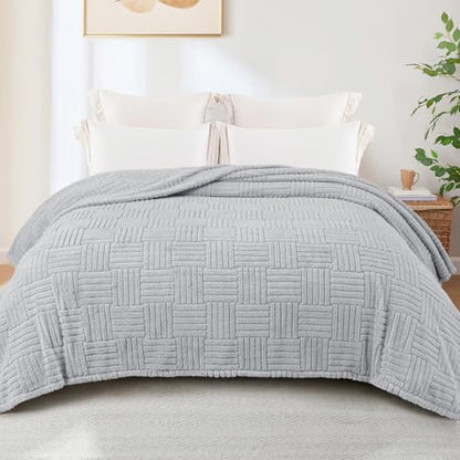 Whale Flotilla Lightweight Fleece King Size Blanket for Bed, Light Grey - color: Light Grey, size: King(90x104 Inch)