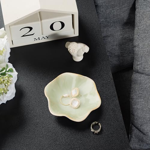 Ceramic Ring Dish, Jewelry Trinket Tray for Rings and Earrings - color: Light Green