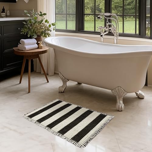 MatEssenz Waffle Bath Mat, 20x32, Black White - color: Stripe Style, size: 1'8" x 2'8" (Rectangular)