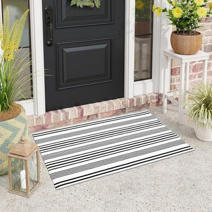 LEEVAN 2.3'X3.6' Black and White Striped Woven Reversible Outdoor Rug - color: 1white Strip, size: 2'3" x 3'6"