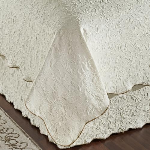 Touch of Class Vienna Light Cream Coverlet Set, King, 4 Pc Set