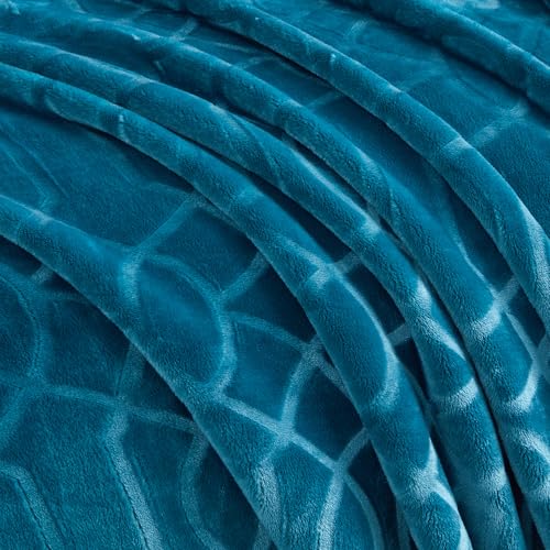 Soft Cozy Fleece Queen Size Blanket, 90x90 Inches – Lightweight Plush Blanket for Bed, Fuzzy 3D Jacquard Design - Teal - color: Teal, size: Queen (90" x 90")