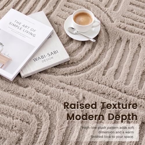 Etwel 6.5 ft Taupe Geometric Textured High-Low Pile Washable Round Rug - color: Neutral Taupe, size: 6'5"