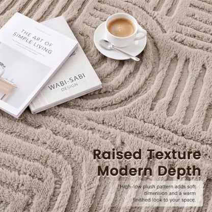 Etwel 6.5 ft Taupe Geometric Textured High-Low Pile Washable Round Rug - color: Neutral Taupe, size: 6'5"