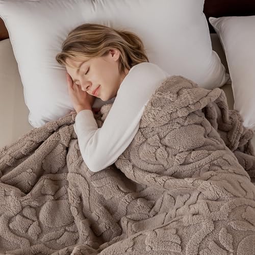 3D Jacquard Throw Blanket, Soft Fuzzy Flannel Throws for Couch Bed - color: Light Taupe Jacquard, size: 50" x 70"