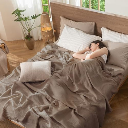 MooMee 100% Cotton Muslin Blanket Fringed 4-Layer Gauze Bed Throw, Queen - color: Brown, size: Queen