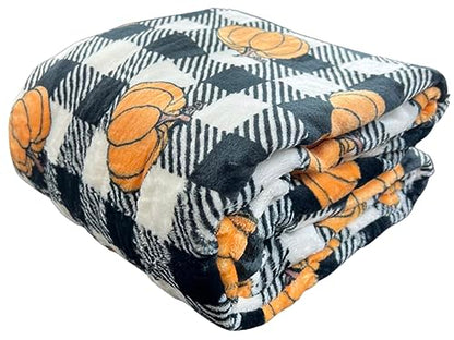 Fall Soft Fleece Throw Blanket, Black & White Gingham with Orange Pumpkins, - color: Plaid Pumpkins