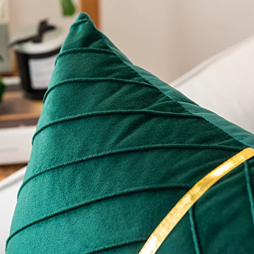WACOMECO Velvet Throw Pillow Covers, Pack of 2 Soft Gold Decorative Cushion Covers for Couch Sofa Living Room Home Decoration, Emerald Green, 20x20 inch - color: Emerald Green, size: 20" x 20" (Pack of 2)
