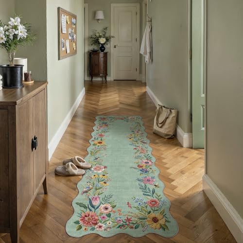2x6 Floral Green Scalloped Runner Rug - color: Scalloped | Green, size: 2' x 6' (Runner)