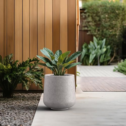 Kante Accent Round Curved CON Gray Concrete Planter 13" Dia, Outdoor - color: Light Gray, size: 11.6" D