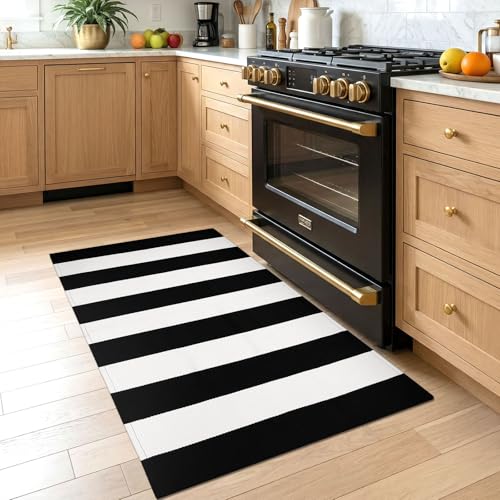 KOZYFLY Black and White Area Rug 27.5x43 Inches - color: Black and White, size: 2'4" x 3'7" (Rectangular)