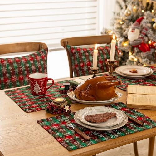 AQOTHES Christmas Plaid Placemats Set of 4 Big Snowflake 12x18 Table Decor - color: Green Big Plaid Snowflake