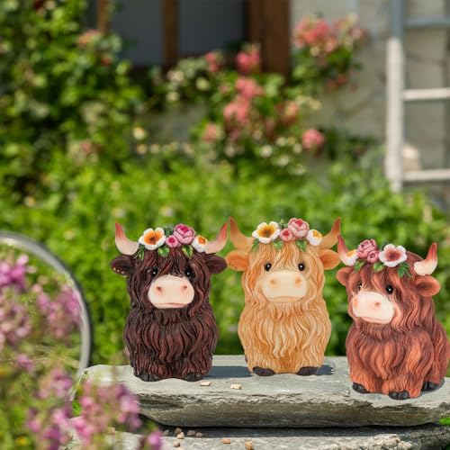 nuvagiki Highland Cow Decor Set of 3, Spring Farmhouse Highland Cow Figurines with Flower Crown, Cow Tiered Tray Decorations for Home Kitchen Table, Rustic Country Shelf Decor, Cow Gifts for Women