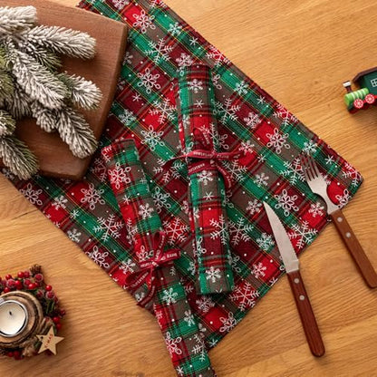 AQOTHES Christmas Plaid Placemats Set of 4 Big Snowflake 12x18 Table Decor - color: Green Big Plaid Snowflake