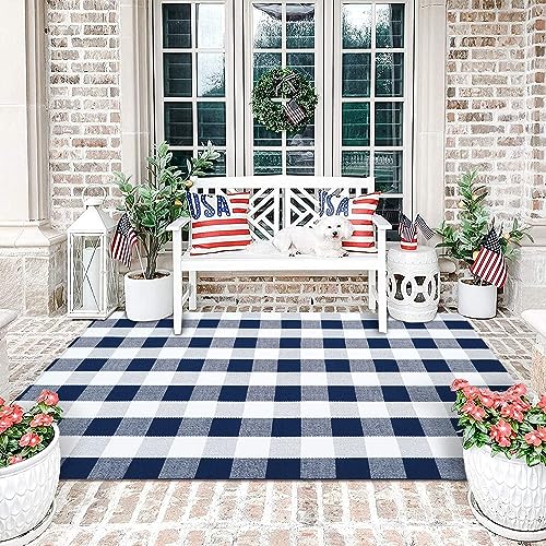KILOCOCO Buffalo Plaid Checkered Rug 4x6 ft Blue and White Front Door Rug - color: Blue and White, size: 4' x 6' (Rectangular)