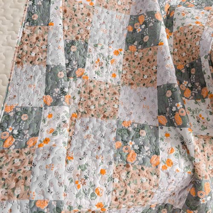 Exclusivo Mezcla Reversible Boho Quilted Throw Blanket, 50"x 60" - color: Patchwork Camel, size: 50 x 60 inch